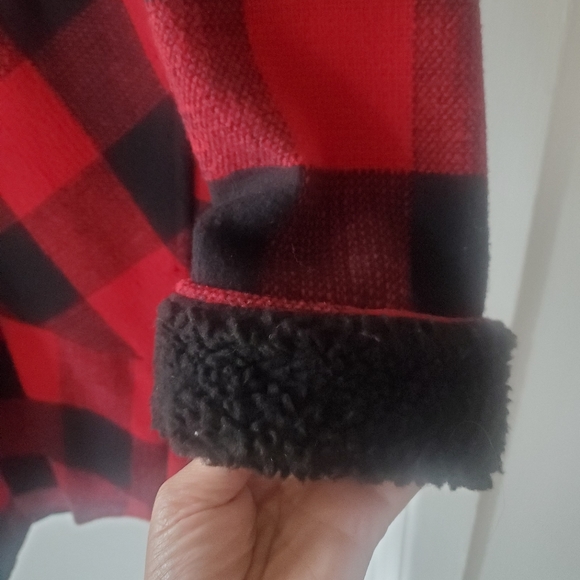 Shacket - Picture 3 of 5